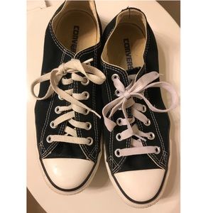 Black converse